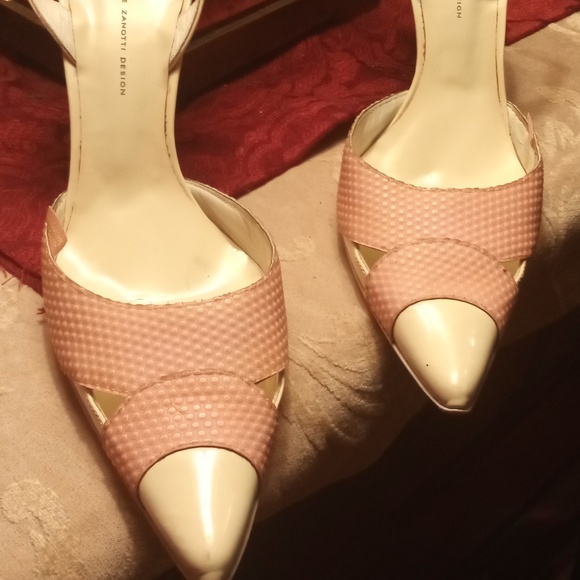 Women heels - Picture 1 of 9